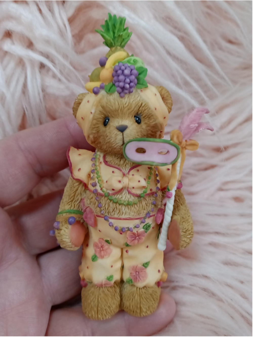 Cherished Teddies Yolanda Masquerade Girl Hawaiian Pineapple Grapes Bananas